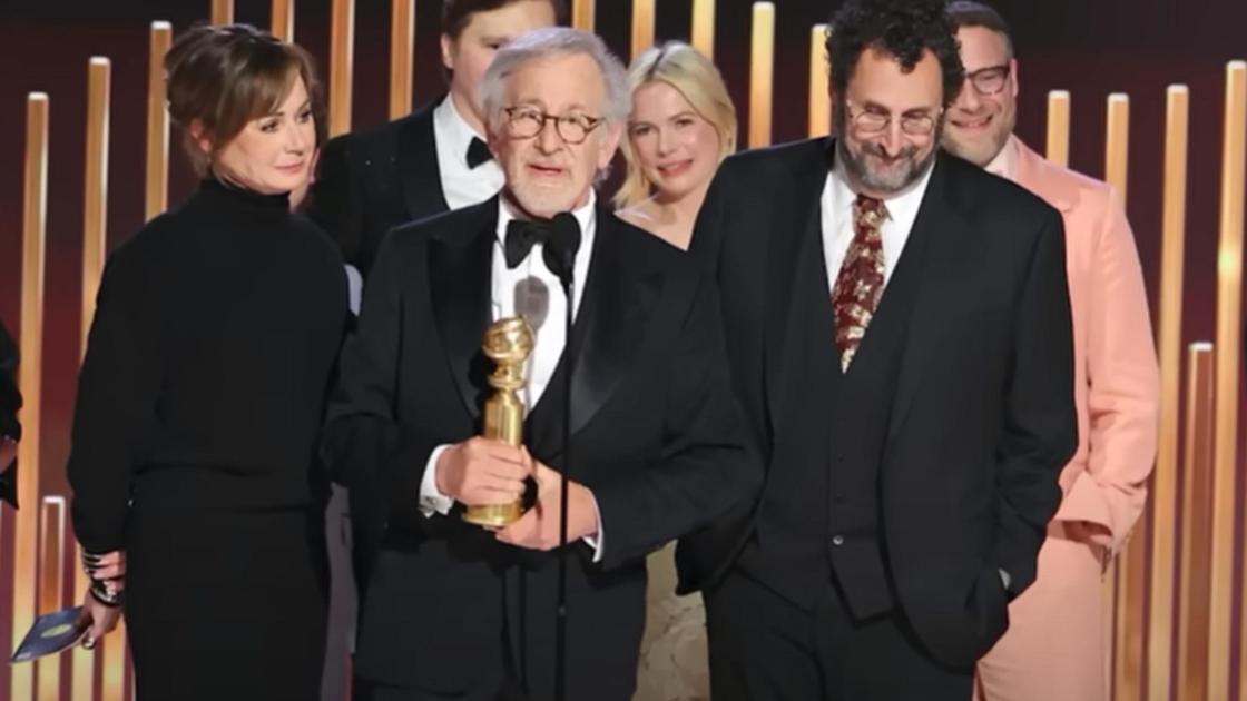 Стивен Спилберг с наградой «Золотой глобус»