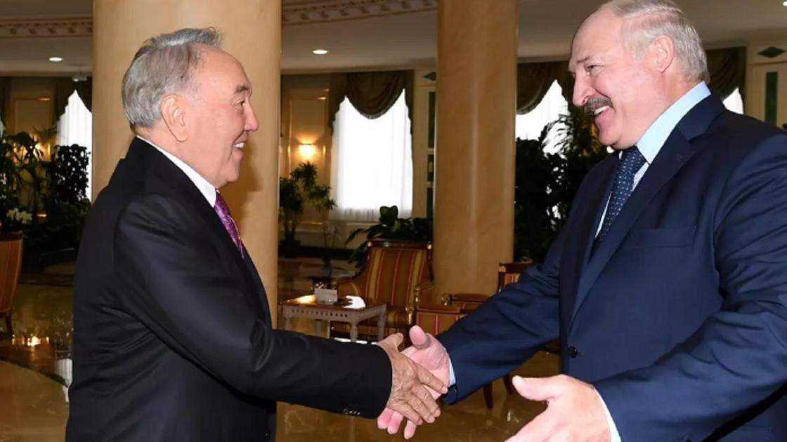 Нұрсултан Назарбаев и Александр Лукашенко