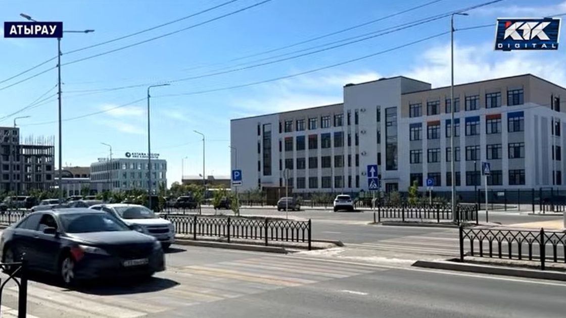 Переходный переход возле школы в Атырау