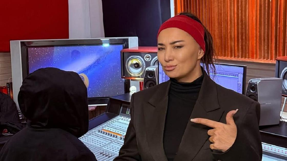 Мадина Садвакасова с коллегой