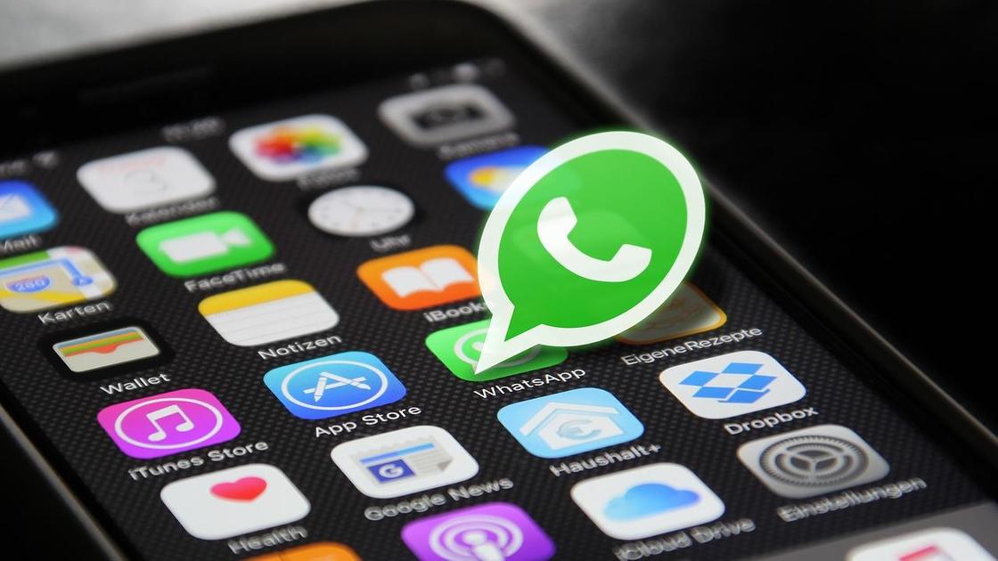 Дуров: Хакеры могли иметь полный доступ к телефонам пользователей WhatsApp