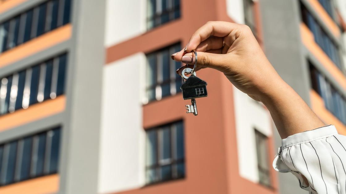 Ключи в руке