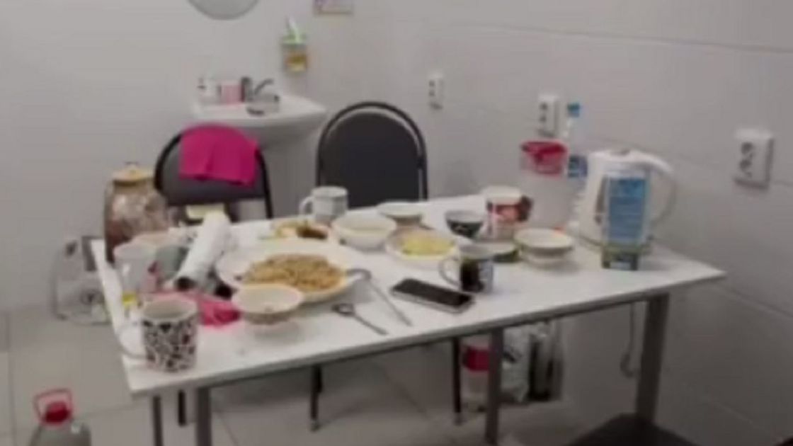 Застолье в больнице