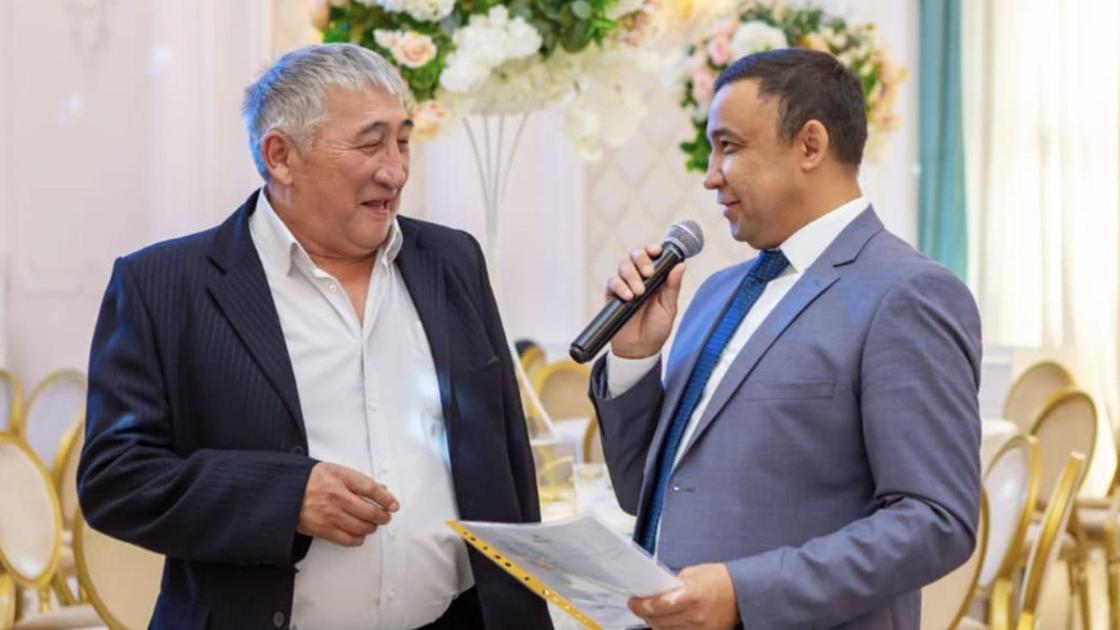 Мәлік Әбдіраман той басқаруда Мәлік Әбдіраман той басқаруда