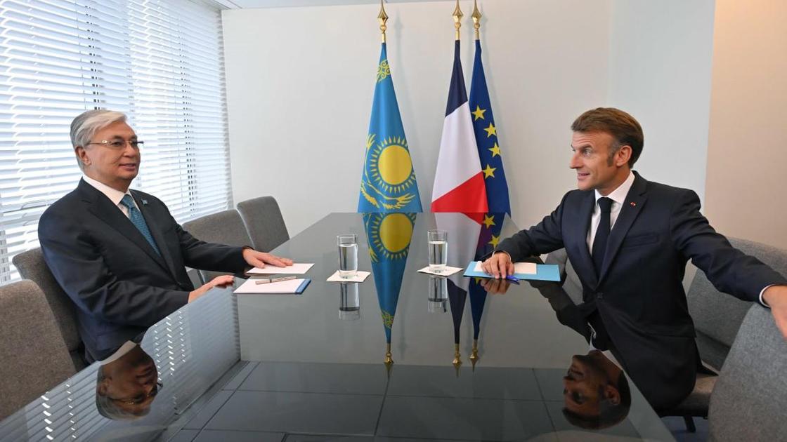 Касым-Жомарт Токаев и Эммануэль Макрон