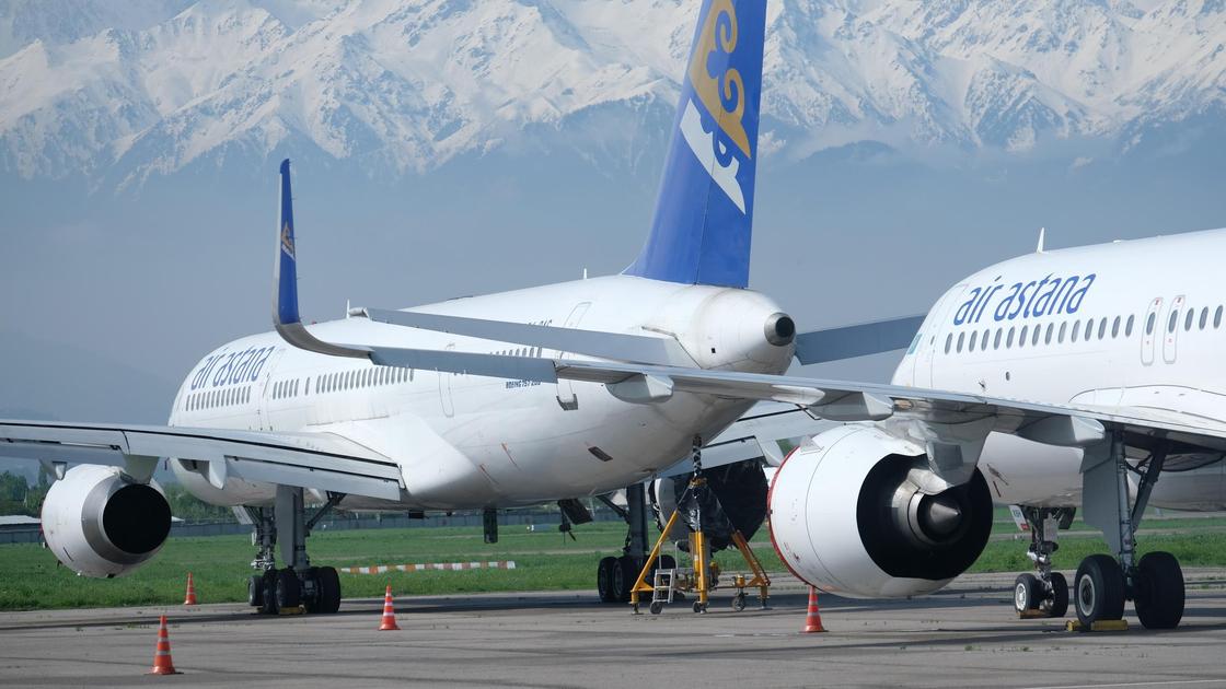 Самолеты компании Air Astana
