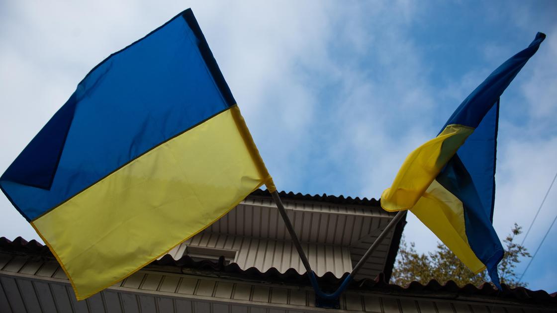 Флаги Украины на здании