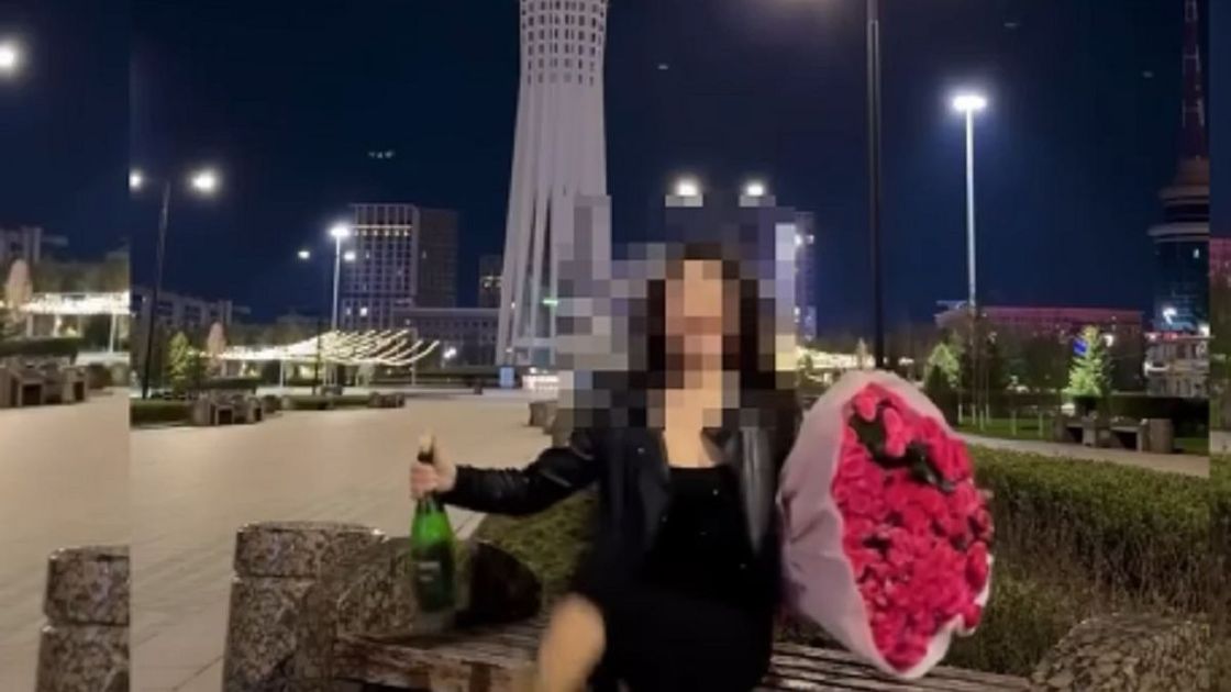 Женщина с шампанским