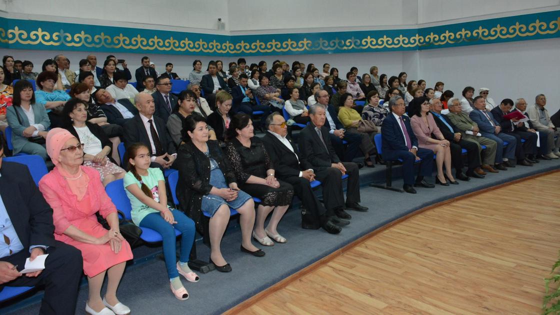Конференция, посвященная тюркской письменности