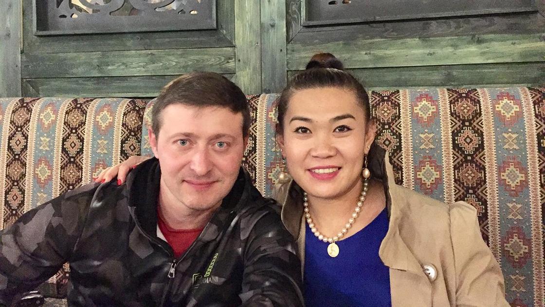 Казахстанские спортсмены Вячеслав Ершов и Майя Манеза
