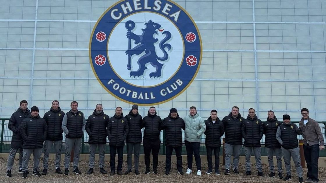 Футбольный клуб "Кайрат" на базе "Челси"