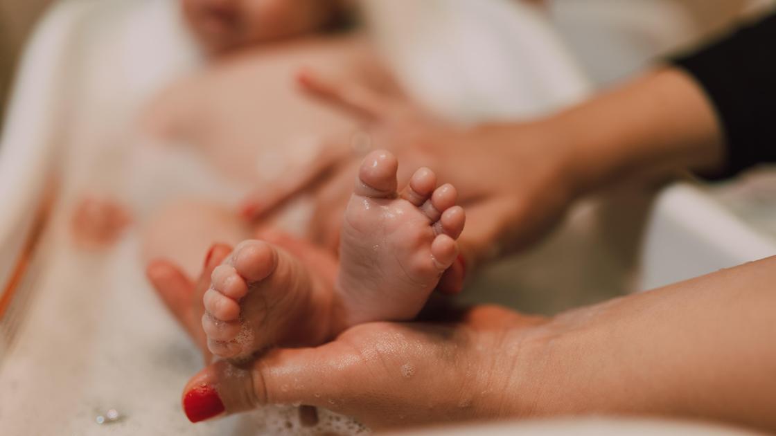 Купание ребенка