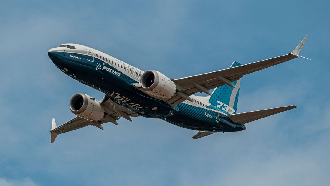 Boeing 737