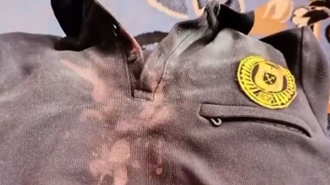 Следы крови на форме судоисполнителя