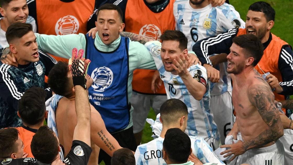 Аргентина празднует проход в финал "Копа Америка"