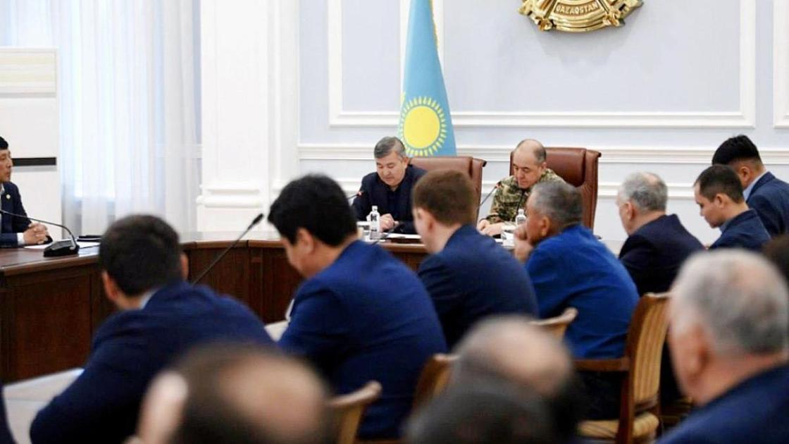 Нурлан Байбазаров и Нариман Турегалиев провели встречу с бизнесменами