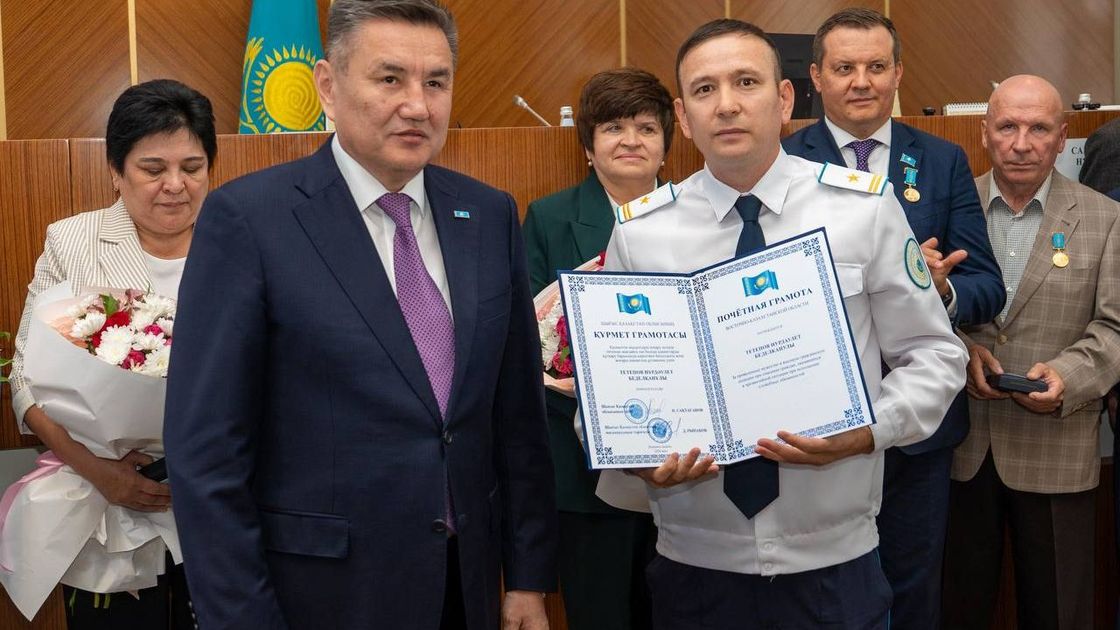 Полицейлерді марапаттау