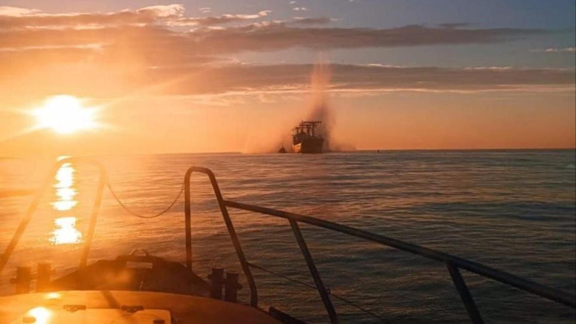 Гражданское судно под флагом Панамы подорвалось в Черном море