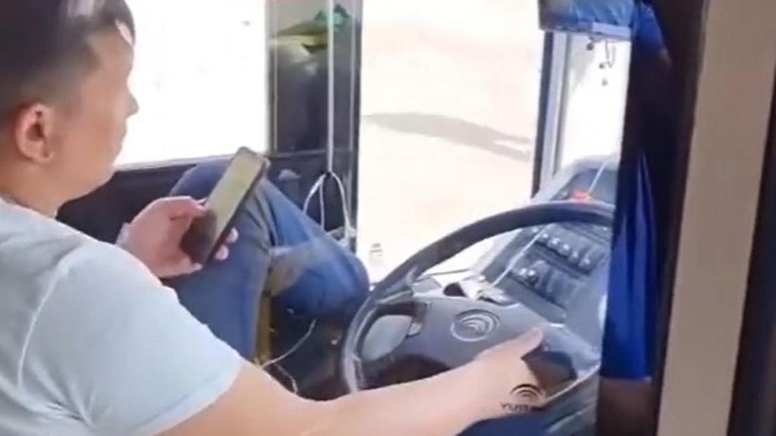 Водитель автобуса в Караганде