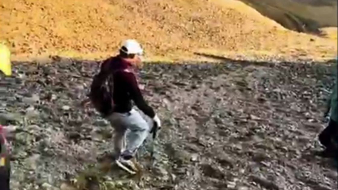 Турист в горах
