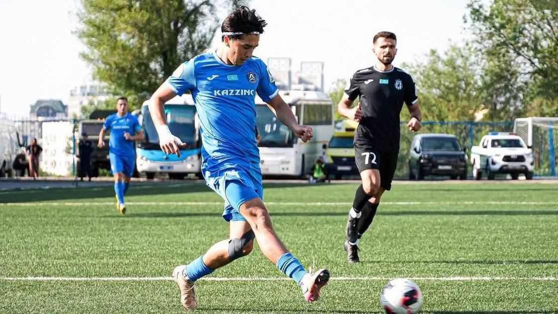 Матч "Алтай" - "Женис"