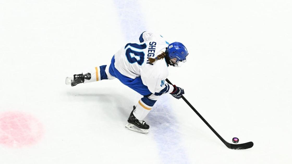 Казахстанская хоккеистка Александра Шегай