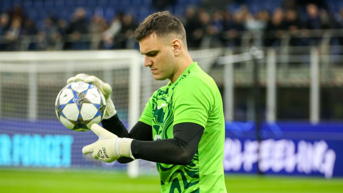 Казахстанский футболист Александр Заруцкий