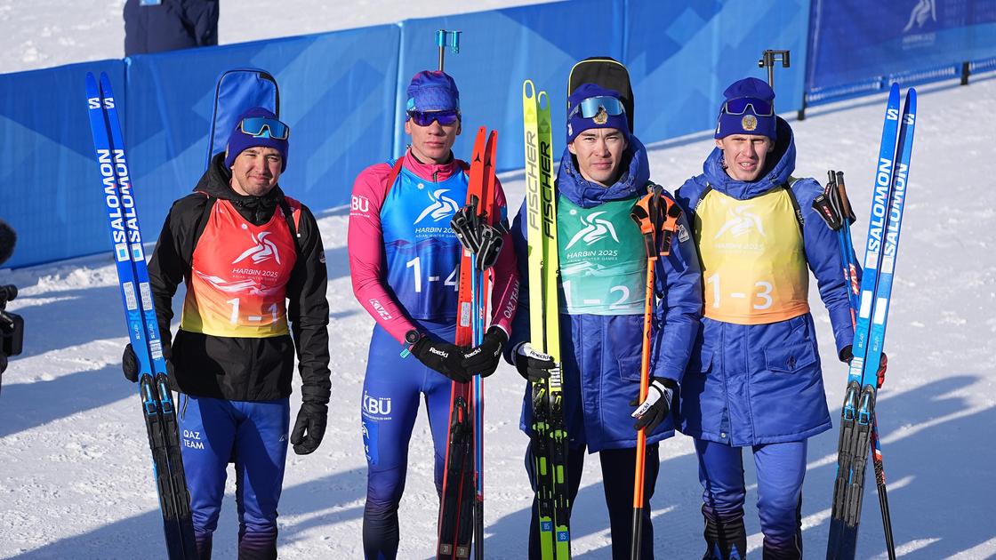 Казахстанские биатлонисты Александр Мухин, Владислав Киреев, Асет Дюсенов и Кирилл Бауэр (слева направо)