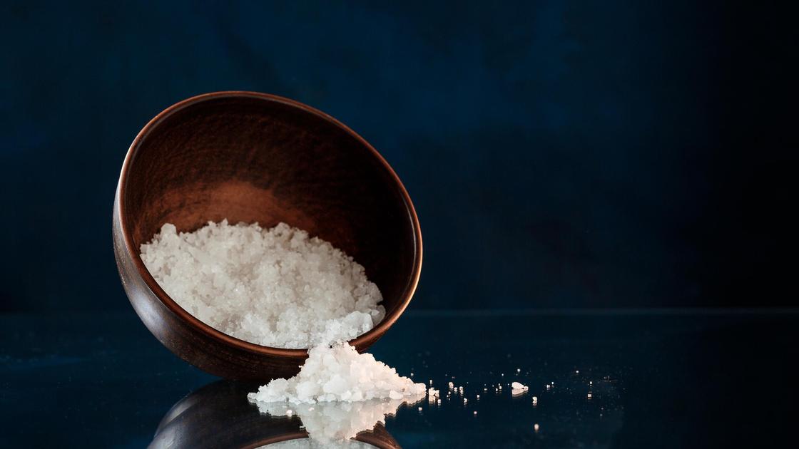 Как вывести вредную соль и воду из организма?