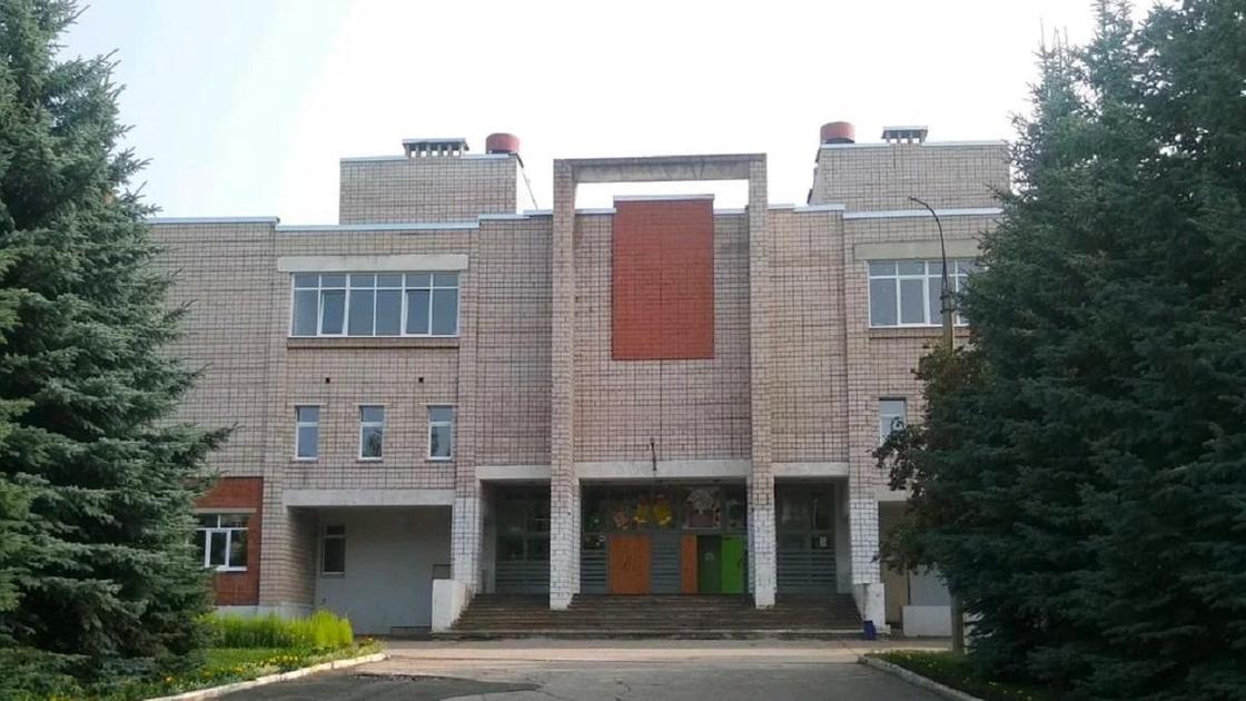 Школа, в которой открыли стрельбу в Ижевске