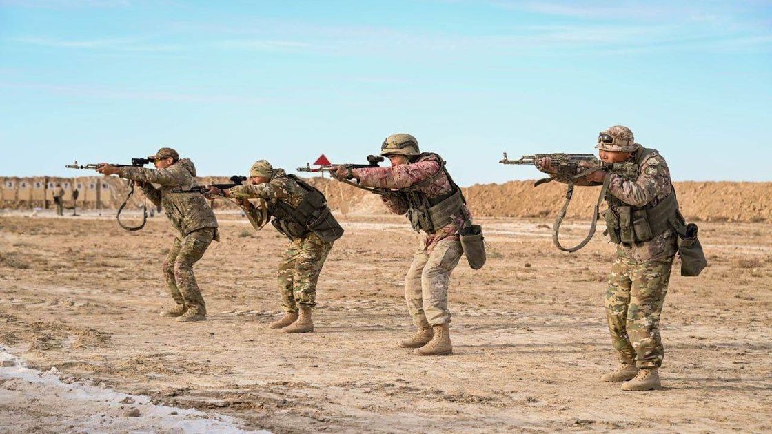 Военные
