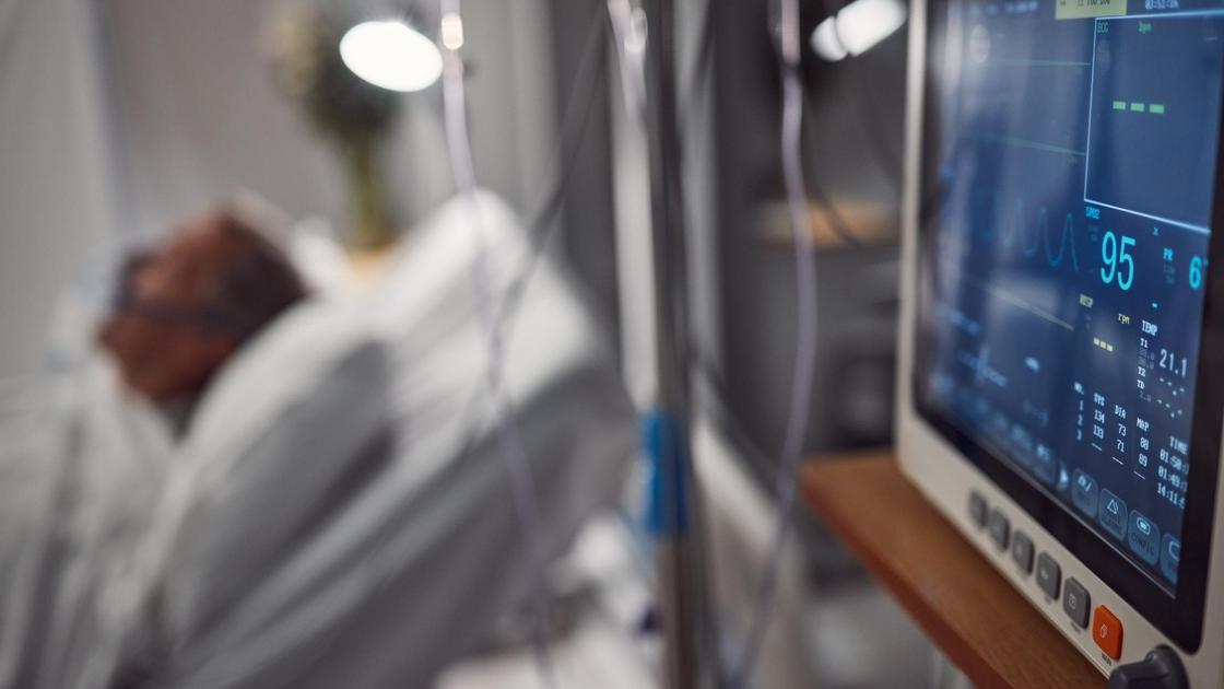 Мужчина в больнице