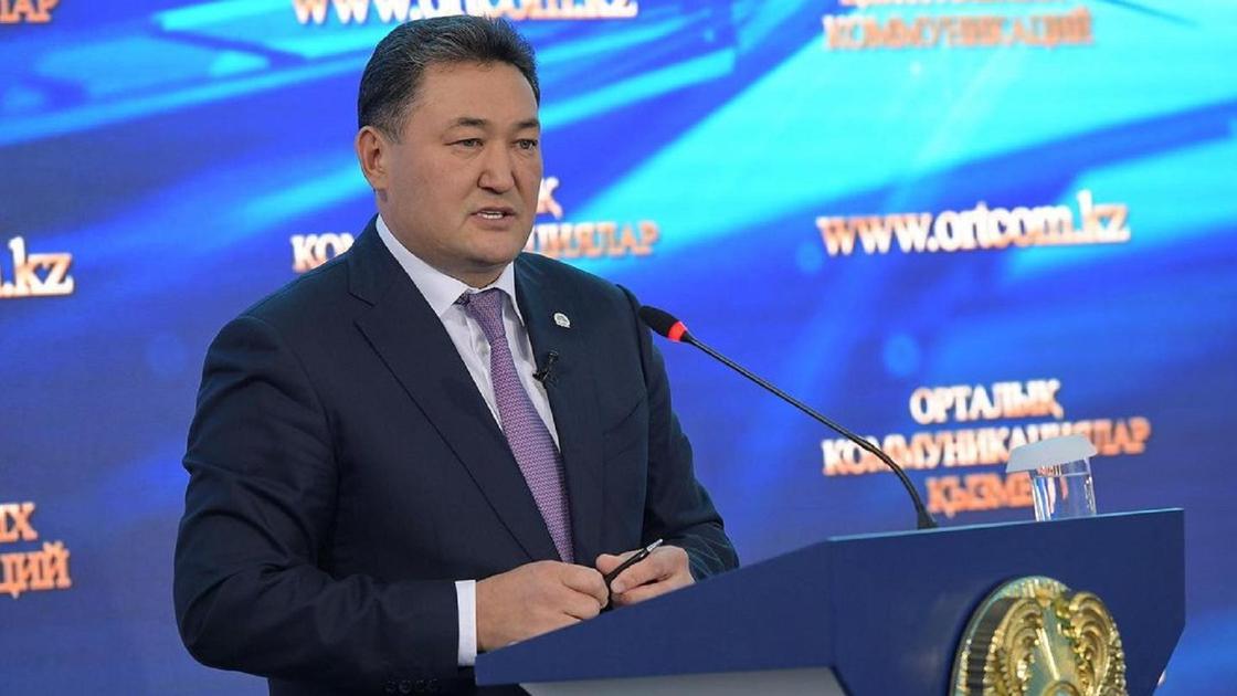Павлодар облысының экс-әкімі Болат Бақауов Павлодар облысының экс-әкімі Болат Бақауов