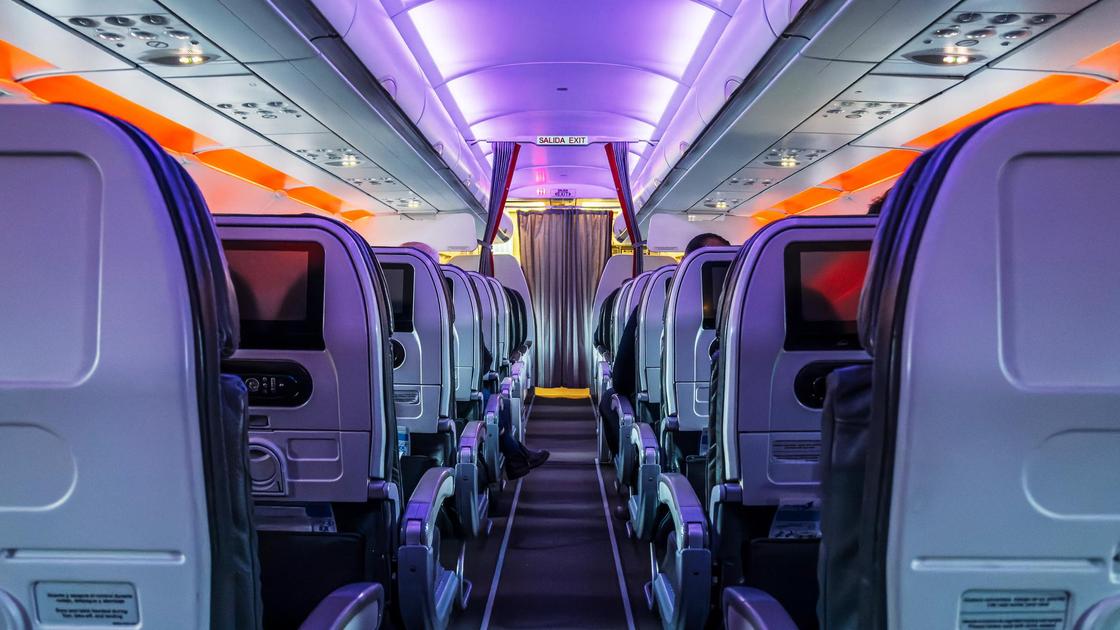В пассажирском самолете