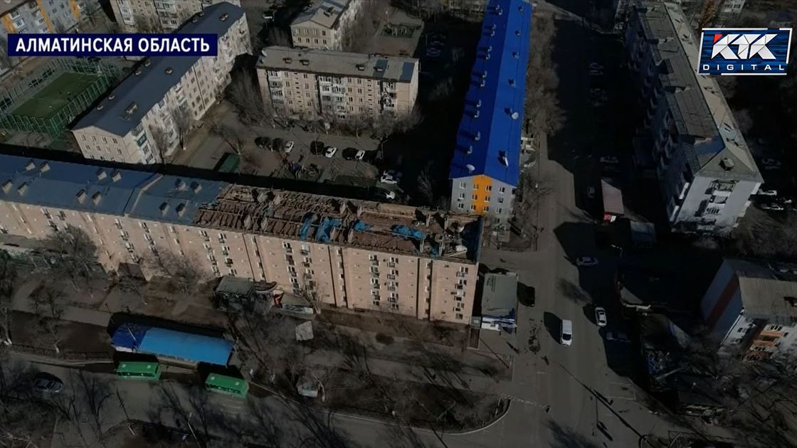 Пятиэтажка без крыши в Конаеве