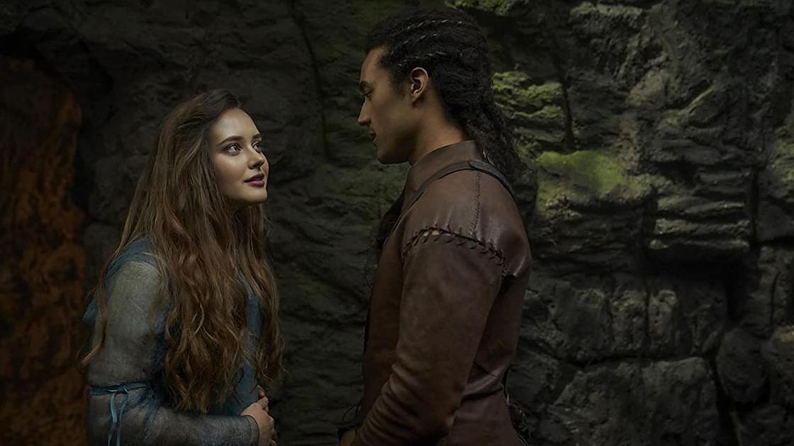 Кадр из сериала «Проклятая» Кадр из сериала «Проклятая»