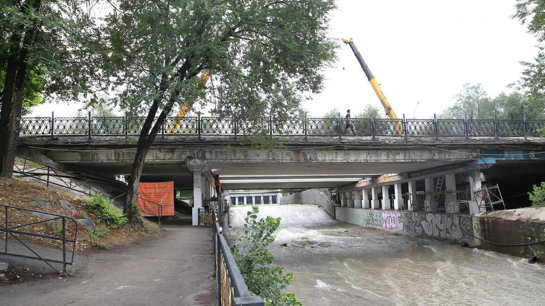 Мост через реку Есентай