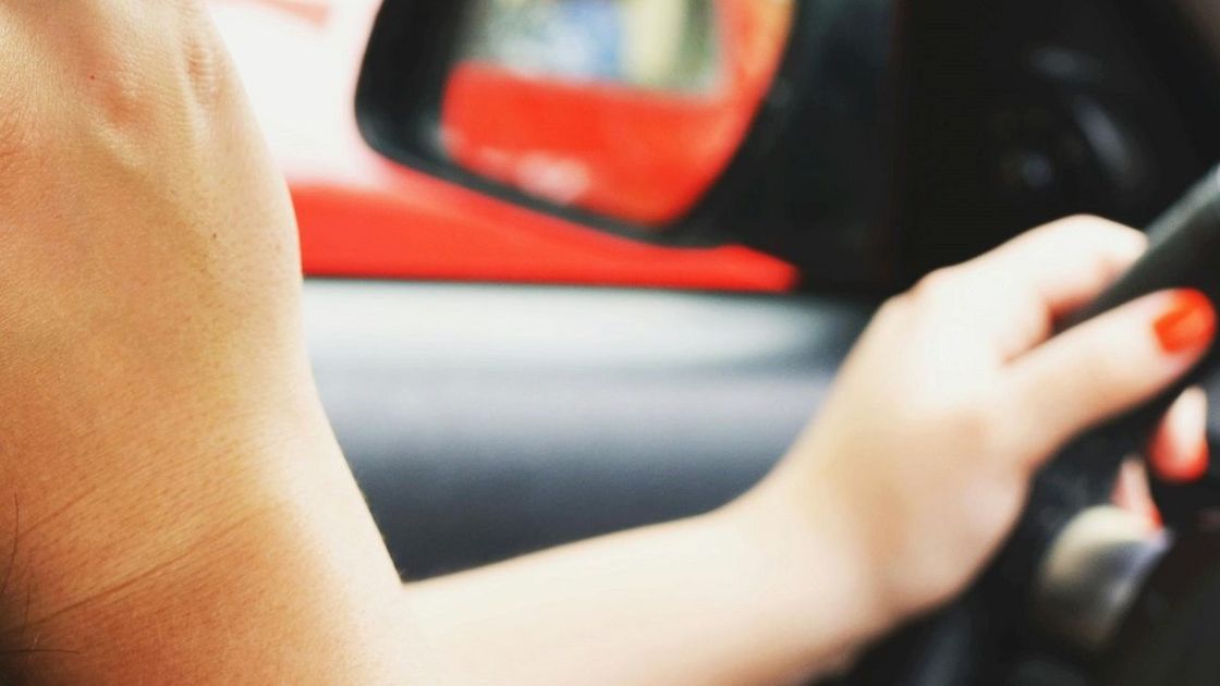 Женщина за рулем