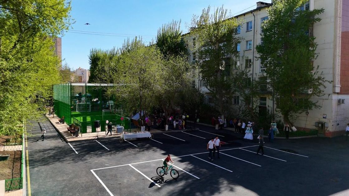 Двор в городе Астана