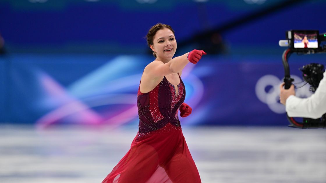 Казахстанская фигуристка Софья Самоделкина