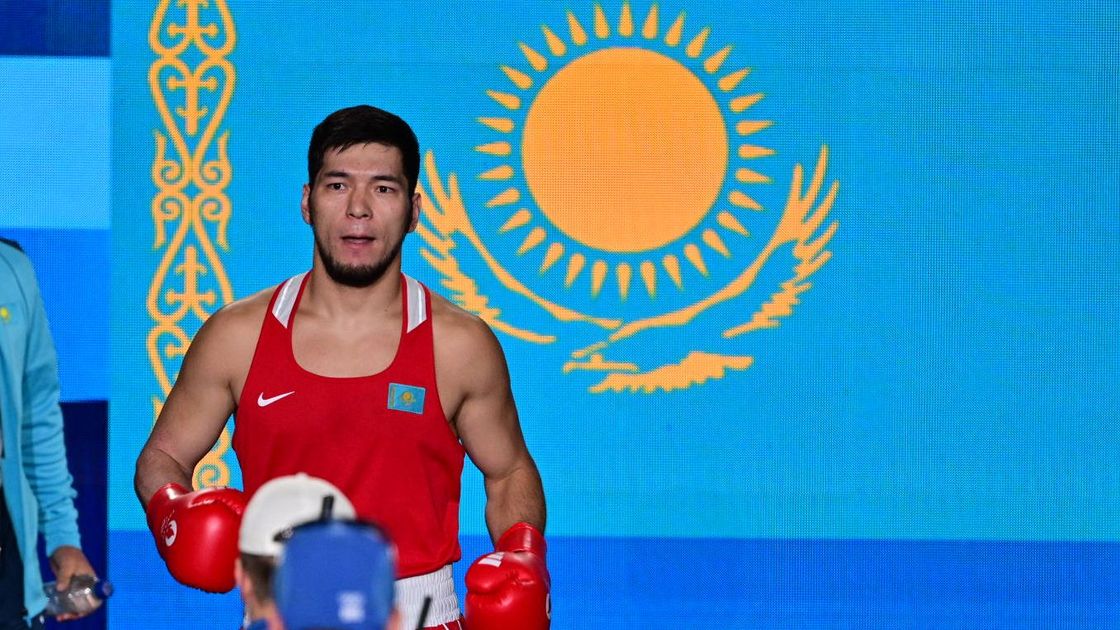 Казахстанский боксер Нурбек Оралбай