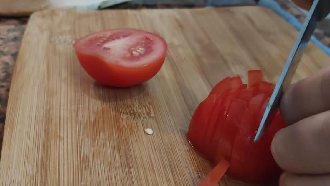 Нарезка помидорв