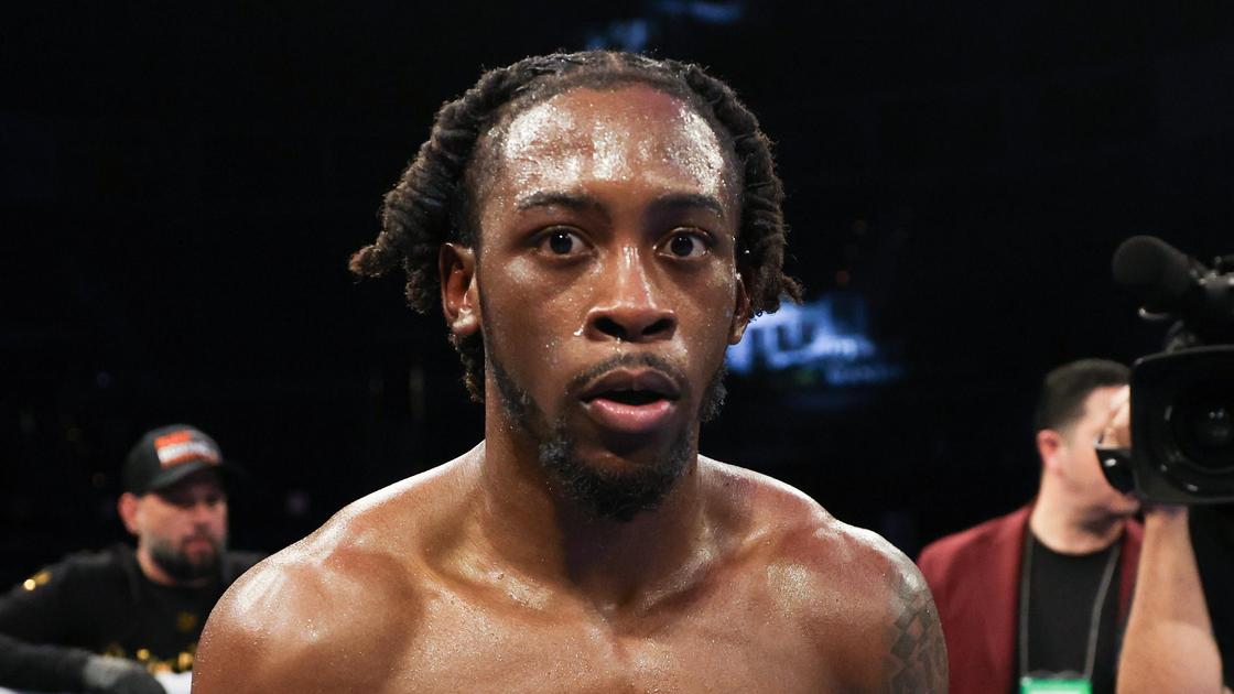 Американский боксер Кишон Дэвис