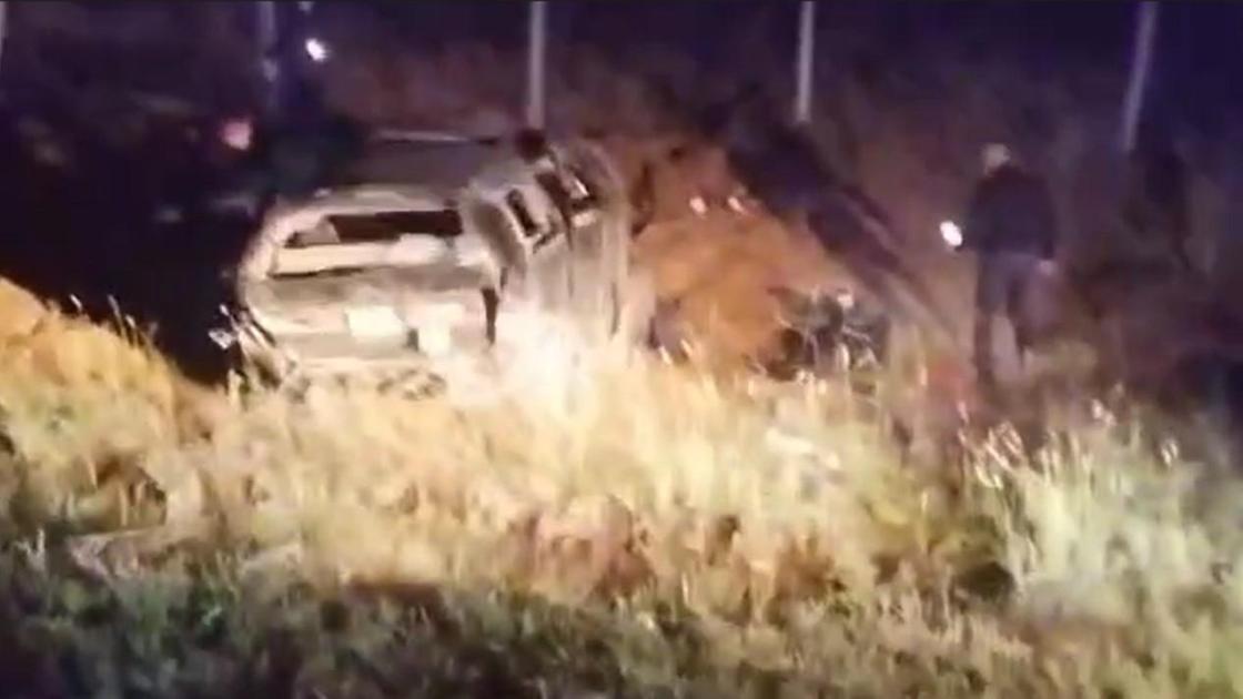 Авто перевернулось