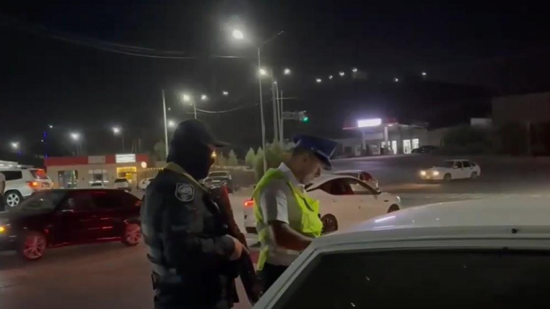 Блокпосты выставили в Туркестанской области