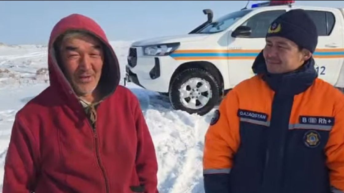 Спасатели нашли пастуха в степи