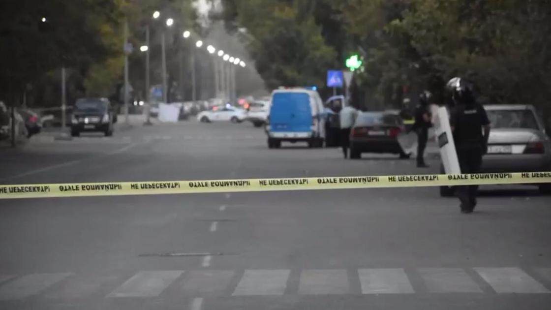 Территорию оцепили в поселке Отеген-Батыр