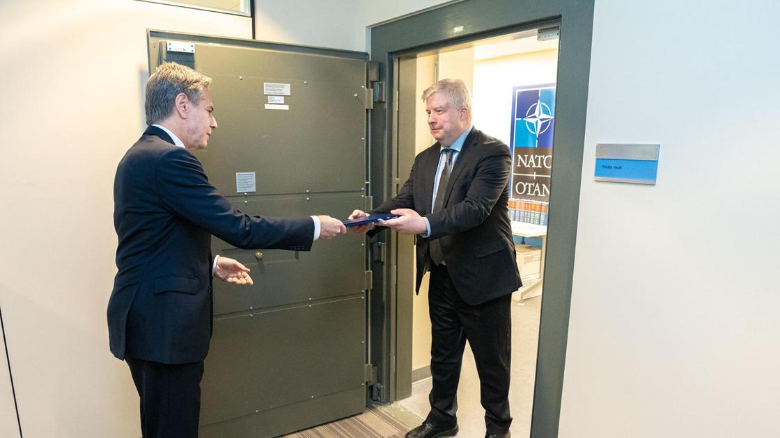 Блинкен передал НАТО документы о ратификации приема Швеции и Финляндии