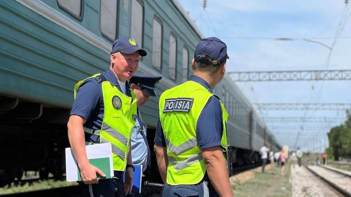 Полицейские