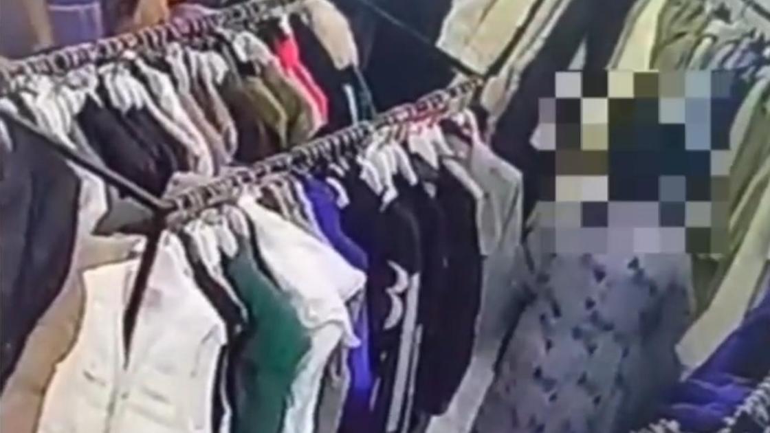 Женщина украла одежду из магазина в Туркестане